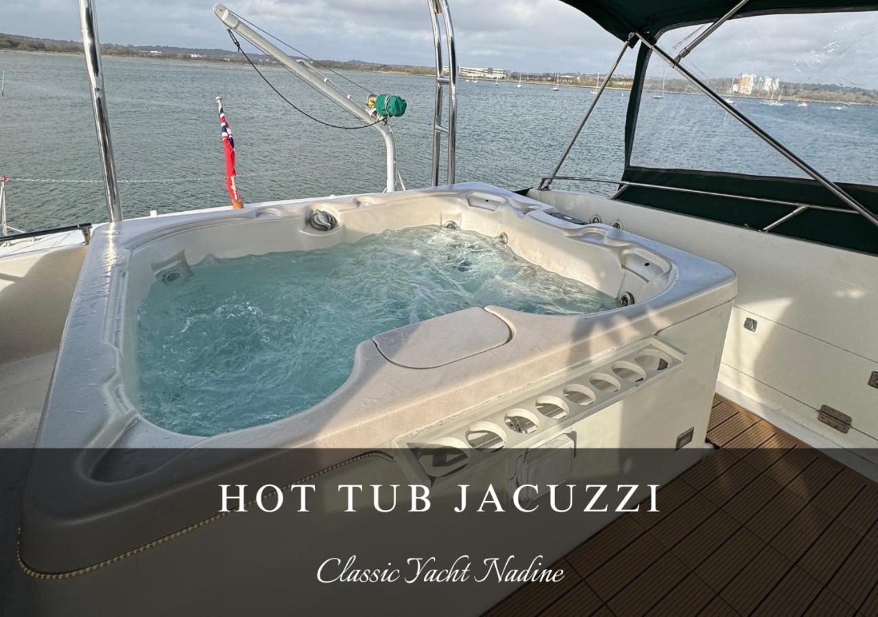 Classic Yacht Nadine In Poole Harbour, Dorset, With A Hot Tub Jacuzzi Exteriér fotografie