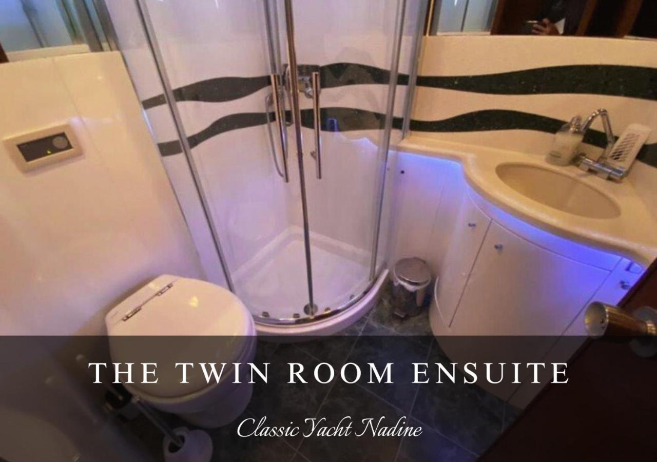 Classic Yacht Nadine In Poole Harbour, Dorset, With A Hot Tub Jacuzzi Exteriér fotografie