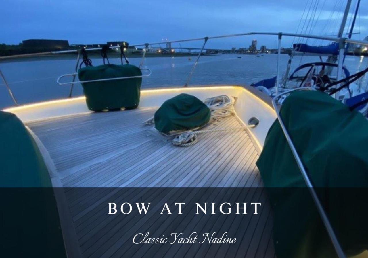 Classic Yacht Nadine In Poole Harbour, Dorset, With A Hot Tub Jacuzzi Exteriér fotografie